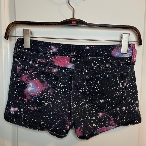 Lovesick low rise galaxy shorts size 3 - Picture 2 of 2